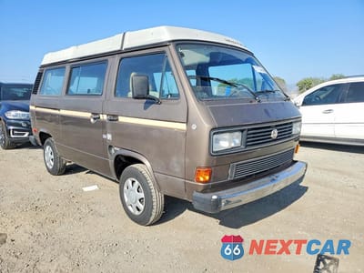 Czwarte zdjęcie samochodu z boku: 1987 VOLKSWAGEN VANAGON KOMBI VIN:WV2XB0256GH018257 - miniatura