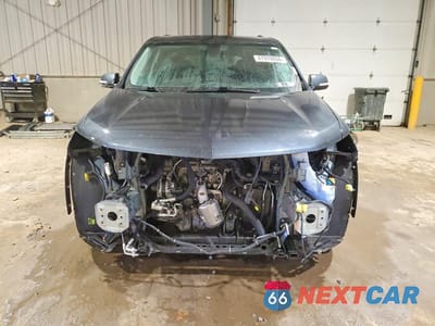 Piąte zdjęcie samochodu w środku: 2019 CHEVROLET TRAVERSE LT VIN:1GNEVHKW2KJ119373 - miniatura