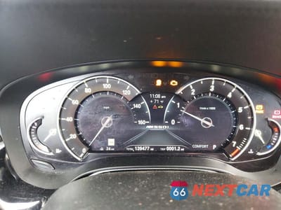 Zdjęcie 9 z 12 samochodu: 2018 BMW M550XI VIN:WBAJB9C58JG463682 - miniatura