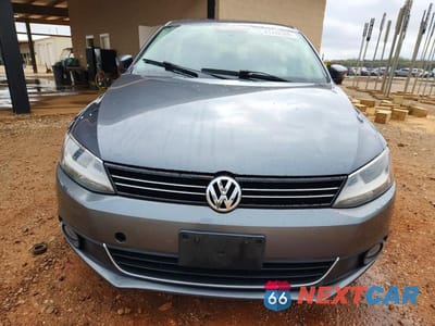 Piąte zdjęcie samochodu w środku: 2013 VOLKSWAGEN JETTA SEL VIN:3VWLX7AJ4DM361997 - miniatura