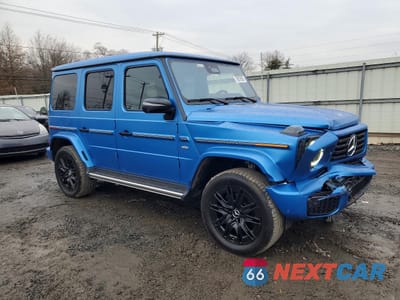 Czwarte zdjęcie samochodu z boku: 2025 MERCEDES-BENZ G 580E VIN:W1NWM0AB7SX029738 - miniatura