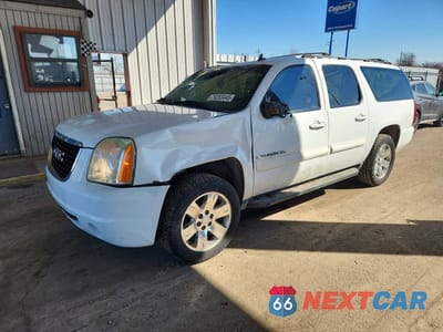 2007 GMC YUKON XL C1500 1GKFC160X7J270862 - główne zdjęcie licytacji z USA - miniatura