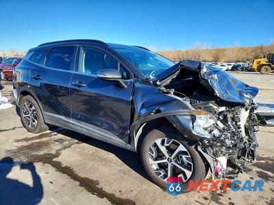 Czwarte zdjęcie samochodu z boku: 2025 KIA SPORTAGE HYBRID EX VIN:KNDPVCDG4S7194650 - miniatura