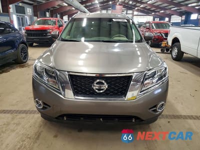 Piąte zdjęcie samochodu w środku: 2014 NISSAN PATHFINDER S VIN:5N1AR2MN8EC653673 - miniatura