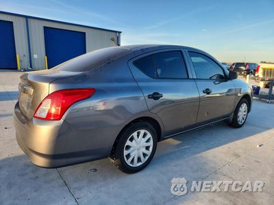 Trzecie zdjęcie samochodu z tyłu: 2016 NISSAN VERSA 1.6 S VIN:3N1CN7AP8GL910983 - miniatura