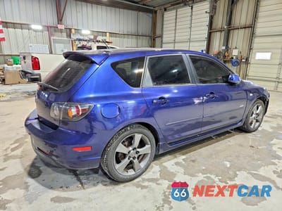 Trzecie zdjęcie samochodu z tyłu: 2006 MAZDA 3 HATCHBACK VIN:JM1BK143X61427752 - miniatura