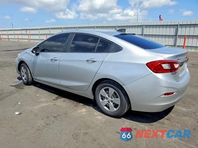 Drugie zdjęcie samochodu z przodu: 2018 CHEVROLET CRUZE LS VIN:1G1BC5SM0J7188615 - miniatura