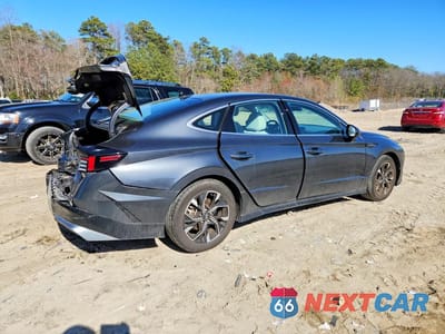 Trzecie zdjęcie samochodu z tyłu: 2024 HYUNDAI SONATA SEL VIN:KMHL64JA7RA408105 - miniatura