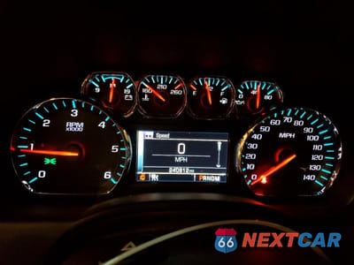 Zdjęcie 9 z 13 samochodu: 2015 CHEVROLET SUBURBAN K1500 LTZ VIN:1GNSKKKC5FR117512 - miniatura