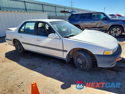 Czwarte zdjęcie samochodu z boku: 1991 HONDA ACCORD LX VIN:JHMCB7658MC010703 - miniatura