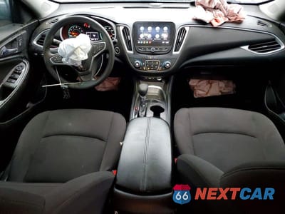 Zdjęcie 8 z 12 samochodu: 2023 CHEVROLET MALIBU LT VIN:1G1ZD5ST8PF164418 - miniatura