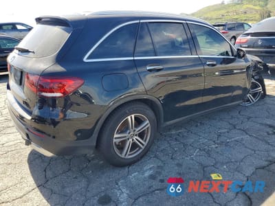 Trzecie zdjęcie samochodu z tyłu: 2022 MERCEDES-BENZ GLC 300 VIN:W1N0G8DB4NV383014 - miniatura