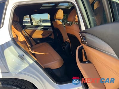 Zdjęcie 6 z 10 samochodu: 2019 BMW X4 XDRIVE30I VIN:5UXUJ3C54KLG52923 - miniatura