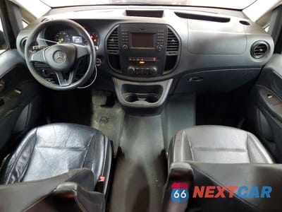 Zdjęcie 8 z 13 samochodu: 2017 MERCEDES-BENZ METRIS VIN:WD4PG2EE4H3266146 - miniatura