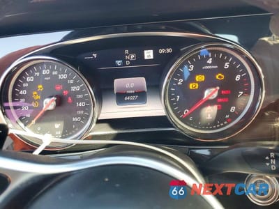 Zdjęcie 9 z 12 samochodu: 2019 MERCEDES-BENZ E 300 VIN:WDDZF4JB5KA689100 - miniatura