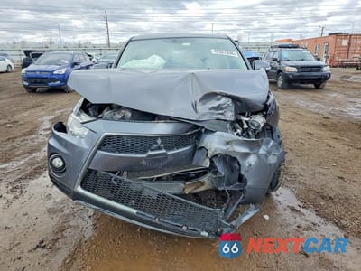 Piąte zdjęcie samochodu w środku: 2011 MITSUBISHI OUTLANDER XLS VIN:JA4JS4AX0BU034396 - miniatura