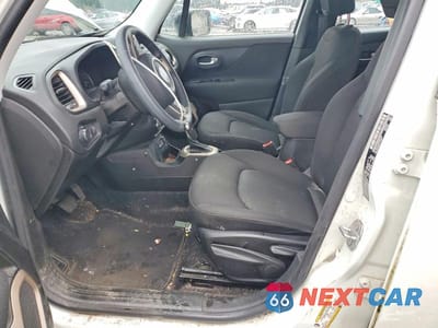 Zdjęcie 7 z 11 samochodu: 2017 JEEP RENEGADE SPORT VIN:ZACCJAAB3HPF32008 - miniatura