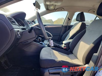 Zdjęcie 7 z 12 samochodu: 2018 VOLKSWAGEN JETTA S VIN:3VW2B7AJ1JM260387 - miniatura