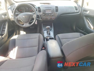 Zdjęcie 8 z 11 samochodu: 2017 KIA FORTE LX VIN:3KPFL4A78HE065914 - miniatura