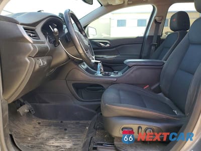 Zdjęcie 7 z 13 samochodu: 2021 GMC ACADIA AT4 VIN:1GKKNLLS4MZ171283 - miniatura