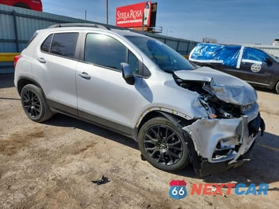 Czwarte zdjęcie samochodu z boku: 2022 CHEVROLET TRAX 1LT VIN:KL7CJPSM5NB502238 - miniatura