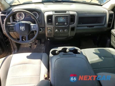 Zdjęcie 8 z 12 samochodu: 2019 RAM 1500 CLASSIC TRADESMAN VIN:1C6RR7FG1KS544029 - miniatura