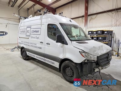 Czwarte zdjęcie samochodu z boku: 2024 MERCEDES BENZ SPRINTER 2500 UTILITY / SERVICE VAN VIN:W1Y4NBHY2RT167671 - miniatura