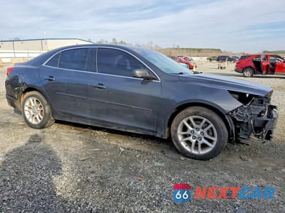 Czwarte zdjęcie samochodu z boku: 2015 CHEVROLET MALIBU 1LT VIN:1G11C5SL9FF134097 - miniatura