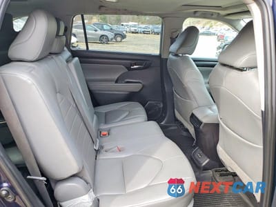 Zdjęcie 10 z 11 samochodu: 2020 TOYOTA HIGHLANDER XLE VIN:5TDHZRBH6LS034560 - miniatura