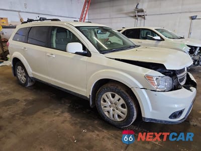 Czwarte zdjęcie samochodu z boku: 2019 DODGE JOURNEY SE VIN:3C4PDDBG7KT795204 - miniatura