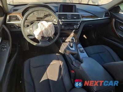Zdjęcie 8 z 12 samochodu: 2017 BMW 320 I VIN:WBA8E1G56HNU13077 - miniatura