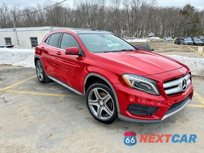 Czwarte zdjęcie samochodu z boku: 2015 MERCEDES-BENZ GLA 250 4MATIC VIN:WDCTG4GB6FJ109647 - miniatura