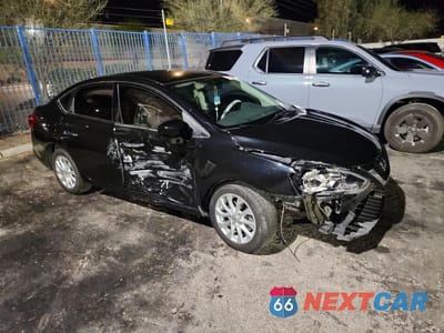 Czwarte zdjęcie samochodu z boku: 2018 NISSAN SENTRA SV VIN:3N1AB7AP9JY260944 - miniatura