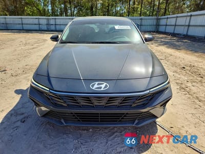 Piąte zdjęcie samochodu w środku: 2025 HYUNDAI ELANTRA SEL SPORT VIN:KMHLM4DG5SU932430 - miniatura