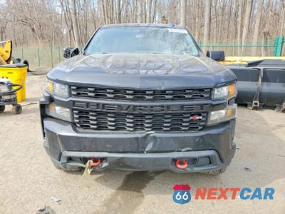 Piąte zdjęcie samochodu w środku: 2019 CHEVROLET SILVERADO K1500 TRAIL BOSS CUSTOM VIN:1GCRYCEF7KZ194376 - miniatura