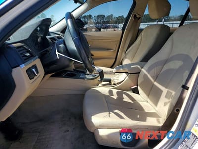 Zdjęcie 7 z 11 samochodu: 2014 BMW 320 I XDRIVE VIN:WBA3C3G50ENS70165 - miniatura