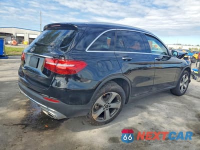 Trzecie zdjęcie samochodu z tyłu: 2019 MERCEDES-BENZ GLC 300 4MATIC VIN:WDC0G4KB1KV147171 - miniatura