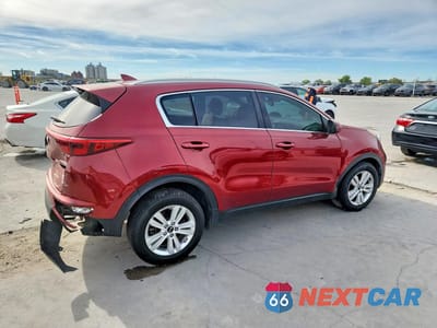 Trzecie zdjęcie samochodu z tyłu: 2019 KIA SPORTAGE LX VIN:KNDPM3AC1K7567292 - miniatura