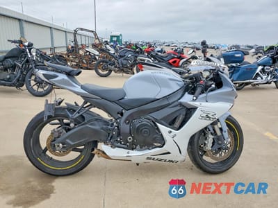 2022 SUZUKI GSX-R600 JS1GN7FA0N7100939 - główne zdjęcie licytacji z USA - miniatura