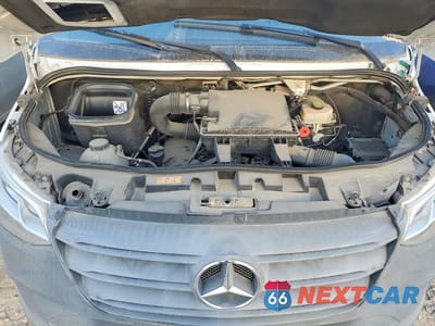 Zdjęcie 11 z 12 samochodu: 2019 MERCEDES BENZ SPRINTER 2500 VIN:WD3PF0CD2KP047529 - miniatura