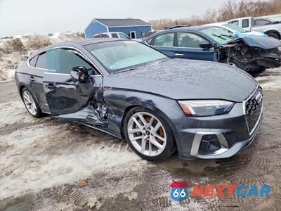 Czwarte zdjęcie samochodu z boku: 2023 AUDI A5 PREMIUM PLUS 45 VIN:WAUFACF5XPA001279 - miniatura