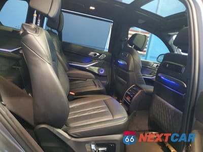 Zdjęcie 11 z 13 samochodu: 2024 BMW X7 M60I VIN:5UX33EM09R9T70057 - miniatura