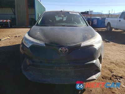 Piąte zdjęcie samochodu w środku: 2018 TOYOTA C-HR XLE VIN:NMTKHMBX9JR022160 - miniatura
