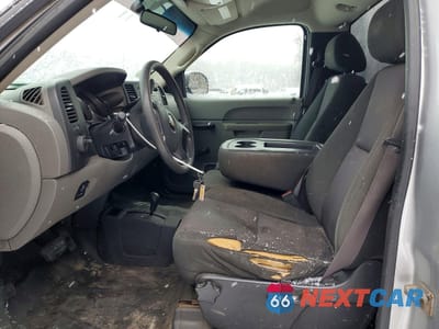 Zdjęcie 7 z 13 samochodu: 2012 CHEVROLET SILVERADO K2500 HEAVY DUTY VIN:1GC0KVCG8CZ182711 - miniatura