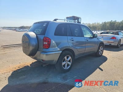 Trzecie zdjęcie samochodu z tyłu: 2004 TOYOTA RAV4 BASE VIN:JTEGD20V540027562 - miniatura