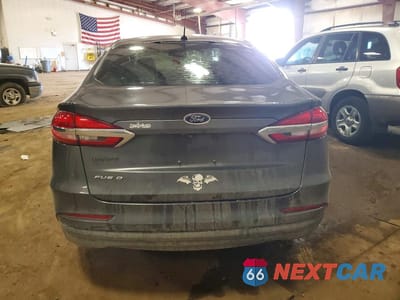 Zdjęcie 6 z 13 samochodu: 2019 FORD FUSION S VIN:3FA6P0G74KR281396 - miniatura