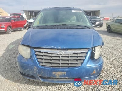 Piąte zdjęcie samochodu w środku: 2005 CHRYSLER TOWN & COUNTRY TOURING VIN:2C4GP54L05R292211 - miniatura