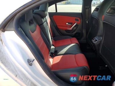 Zdjęcie 10 z 12 samochodu: 2022 MERCEDES-BENZ CLA 45 AMG VIN:W1K5J5DB3NN267399 - miniatura