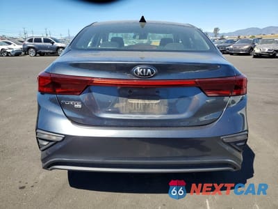 Zdjęcie 6 z 11 samochodu: 2019 KIA FORTE FE VIN:3KPF24AD8KE051480 - miniatura
