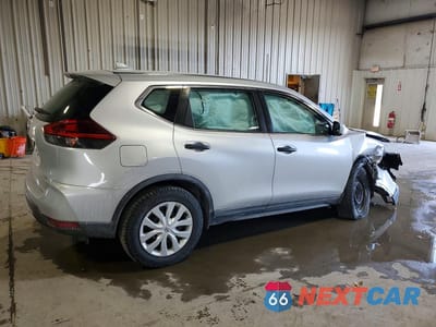 Trzecie zdjęcie samochodu z tyłu: 2018 NISSAN ROGUE S VIN:KNMAT2MV1JP580283 - miniatura